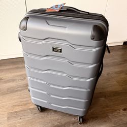 ( Brand New ) Hampton Luggage / suitcase