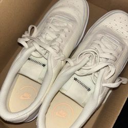 WMNS Nike Court Vintage PRM – Color 101 – Size 10 – Brand New