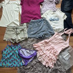 Women’s Clothes Size XS