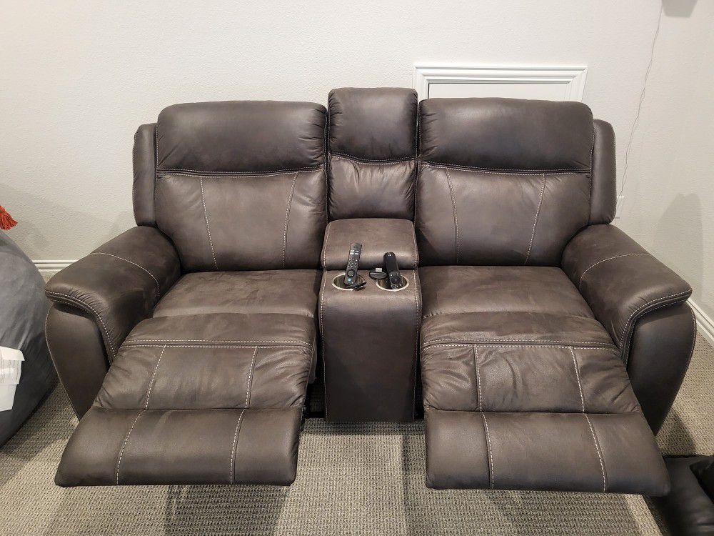 NEW - Electric Recliner 2 Seater Love Seat Sofa - 5 YEAR WARRANTY