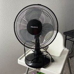 Oscillating Portable Fan - Hardly Used