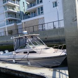 1998 Grady White 232 Gulfstream (twin 150 Yamahas)