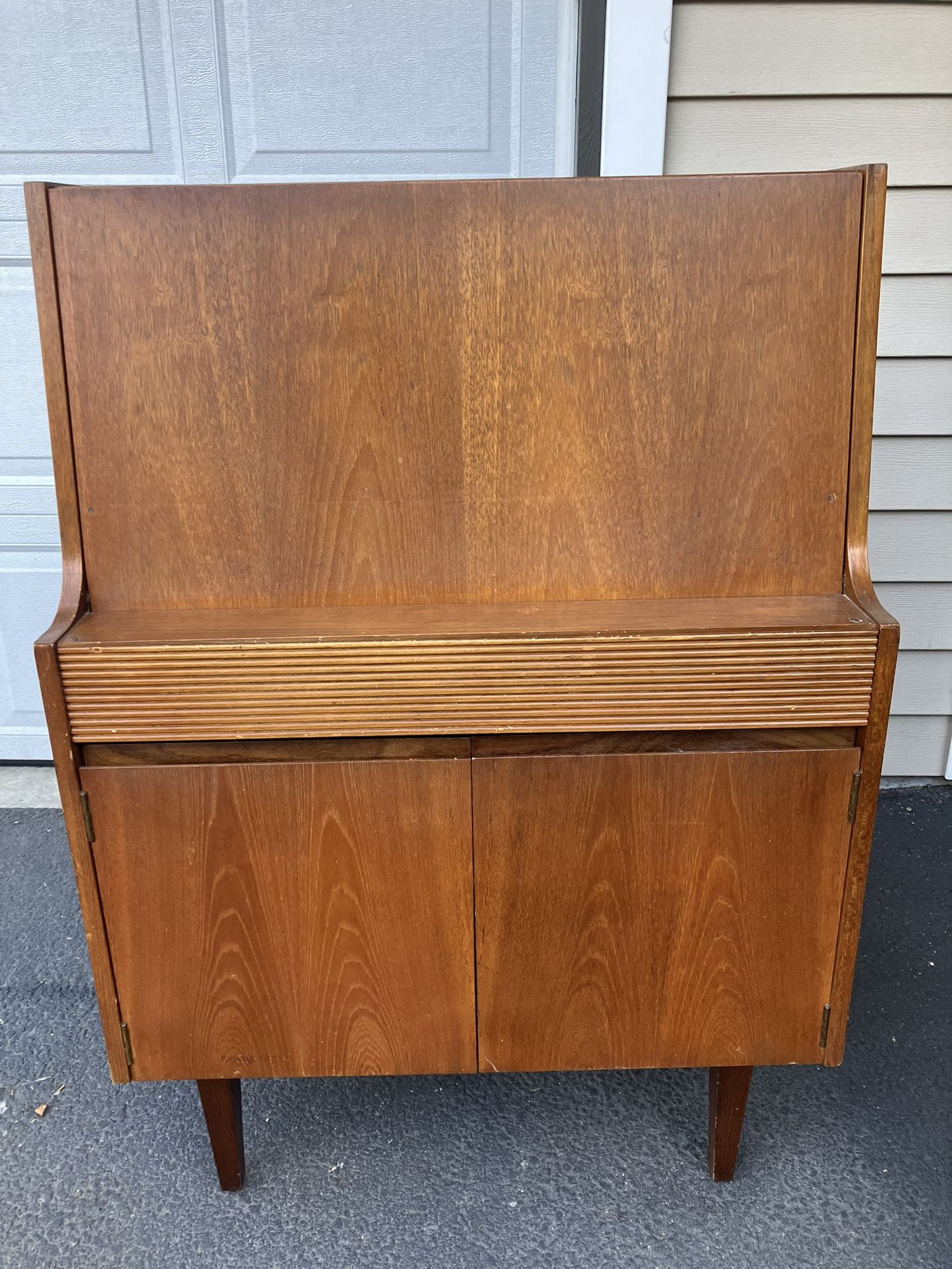 MCM desk