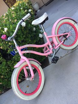 Electra beach cruiser bike