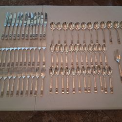 Vintage Oneida Community Silverplate CORONATION Flatware Set 75 PCS Service For 12