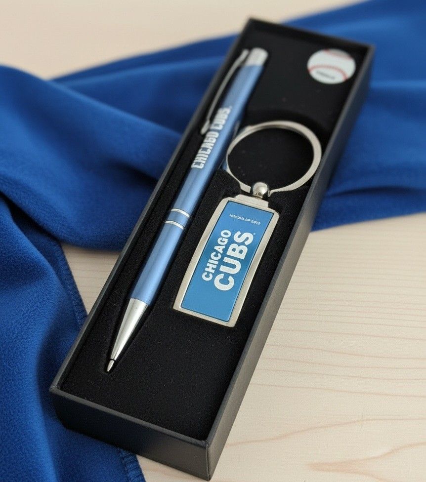 Chicago Cubs Keychain and Pen Set