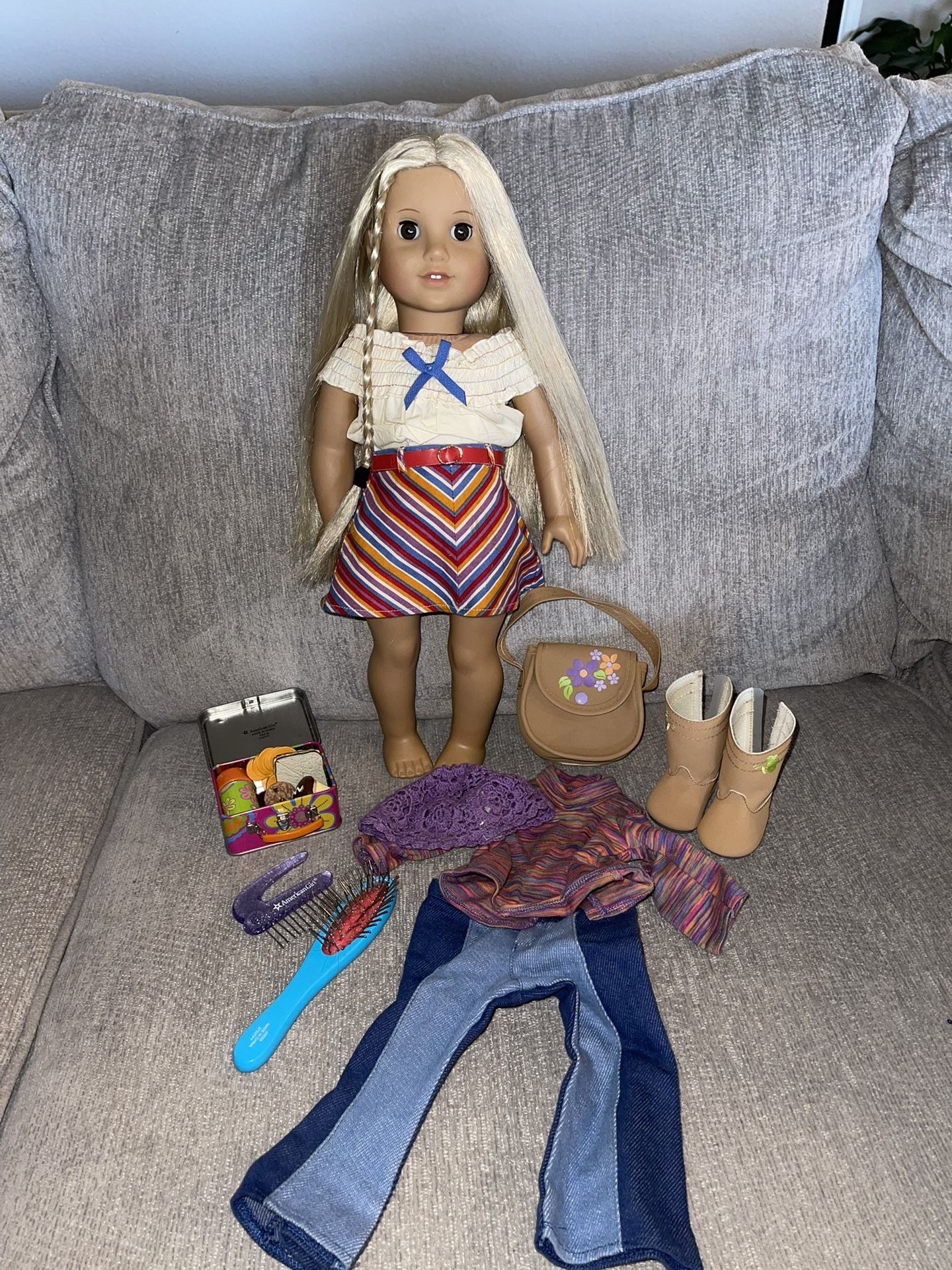 OG Julie American Girl Doll Set for Sale in Decatur, TX - OfferUp