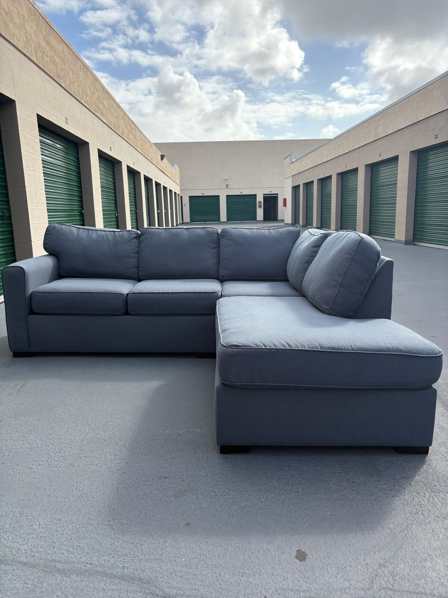 Like New Sectional- Living Spaces 🛻Delivery Available🛻