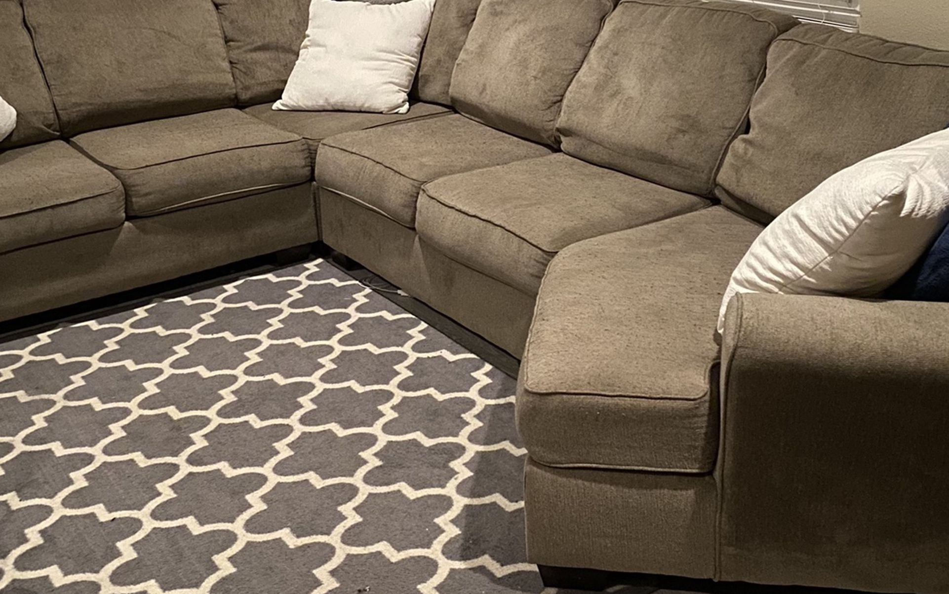 Free 4 Piece Sectional