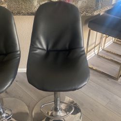 Counter Top Stool All 3 For $180. Just Got It Redone 