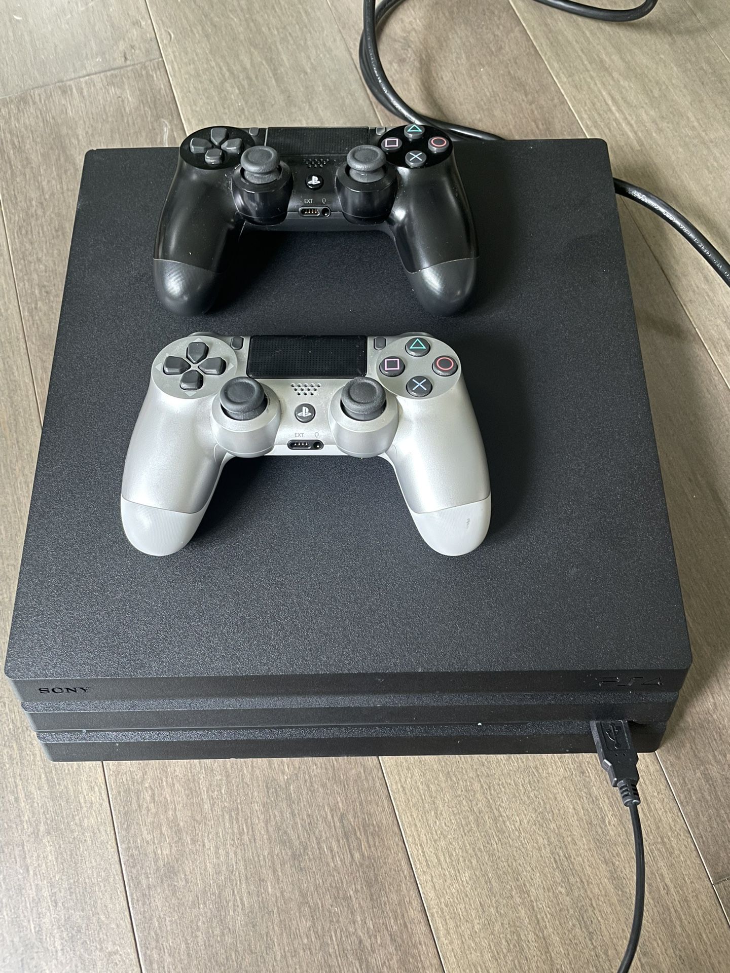 PS4 pro 1TB