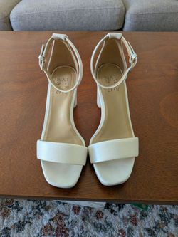 Size 6, White Heels (Naturalizer, Joy) and Original Box