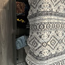 Queen Bed frame/Mattress 