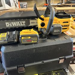 DeWALT 60-Volt Maximum 20 in. Brushless Battery Powered Chainsaw Kit with Flexvolt 4Ah and 12Ah Batteries and Charger