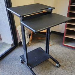 Stand up Desk Or Greaters Table