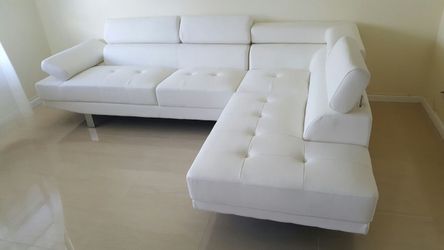 white sectional sofa New in boxes ( black or grey)