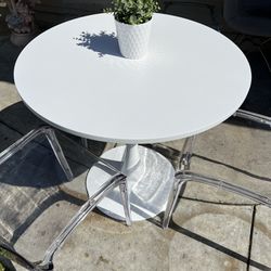 Tulip White Table And 3 Clear Chairs Included Like New!!!