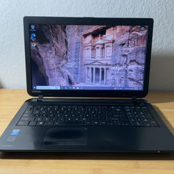 Toshiba laptop 15.6” core i3 windows 10pro 1TB HHD 6GB RAM