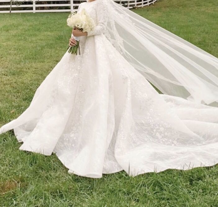 beautiful custom made long sleeve wedding dress
