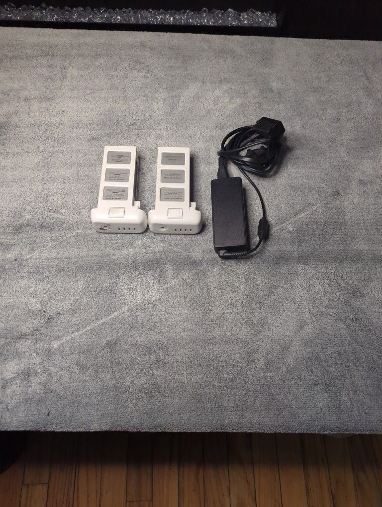 DJI Phantom 3 Battery And Charger