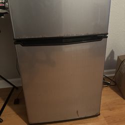 Mini Galanz refrigerator