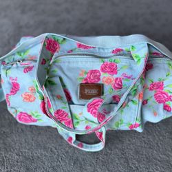 PINK/Victoria’s Secret duffle bag