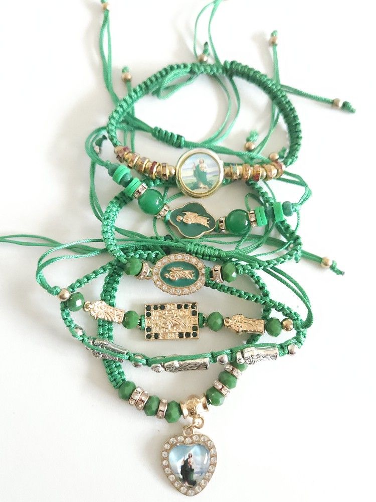 Green and Gold Charm Bracelet Set