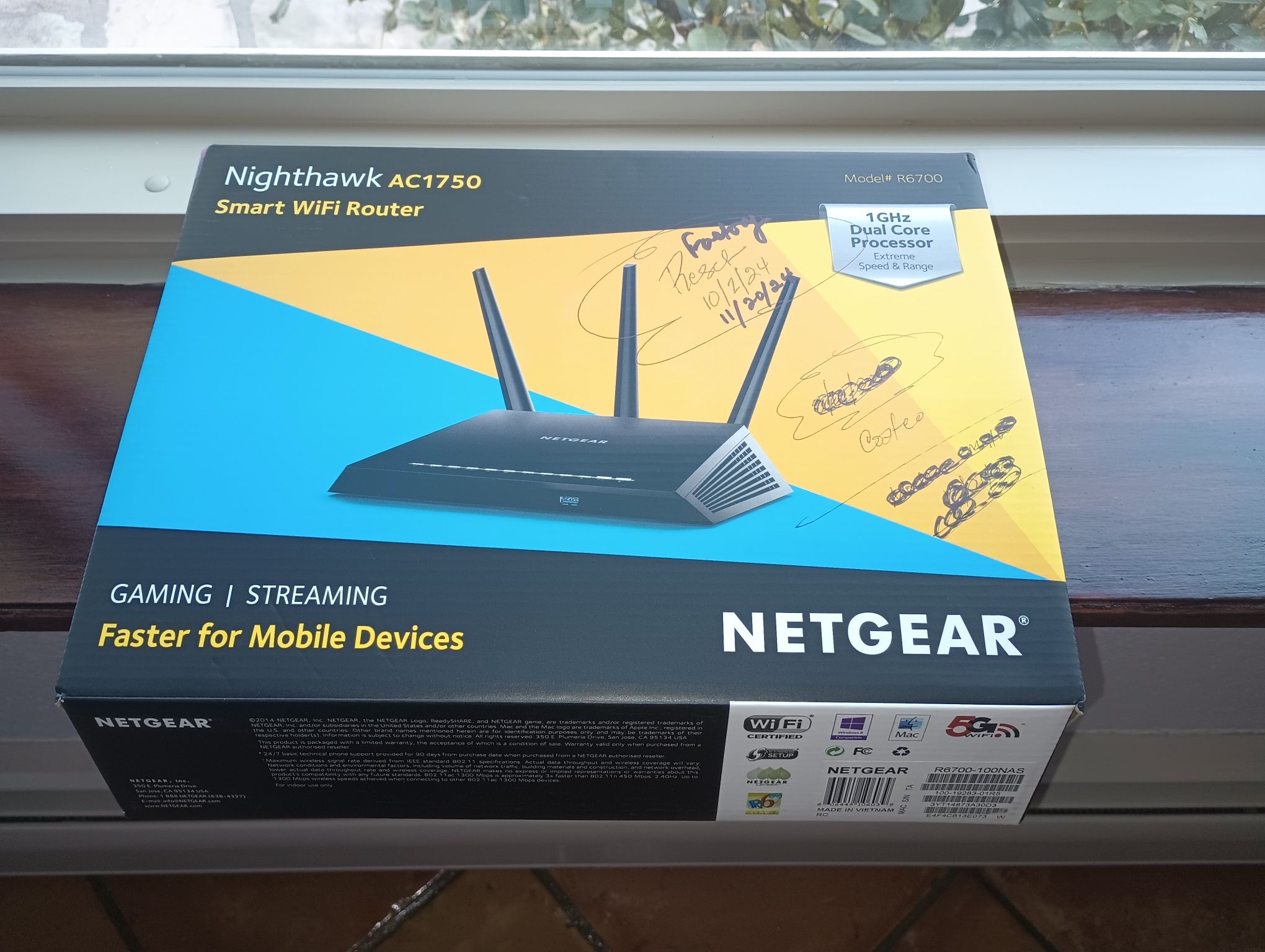 Netgear WiFi Router Nighthawk AC 1750 + WiFi Range Extender