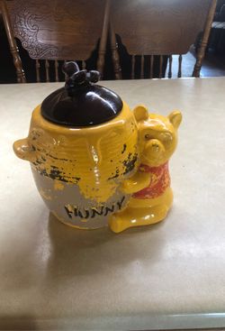 Pooh cookie jar