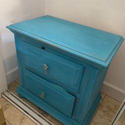 Small Dresser In Mint Condition 