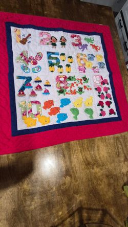 Regency Creations Hawaiian Vintage Hanging Quilt