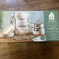 12 Piece Cookware Set