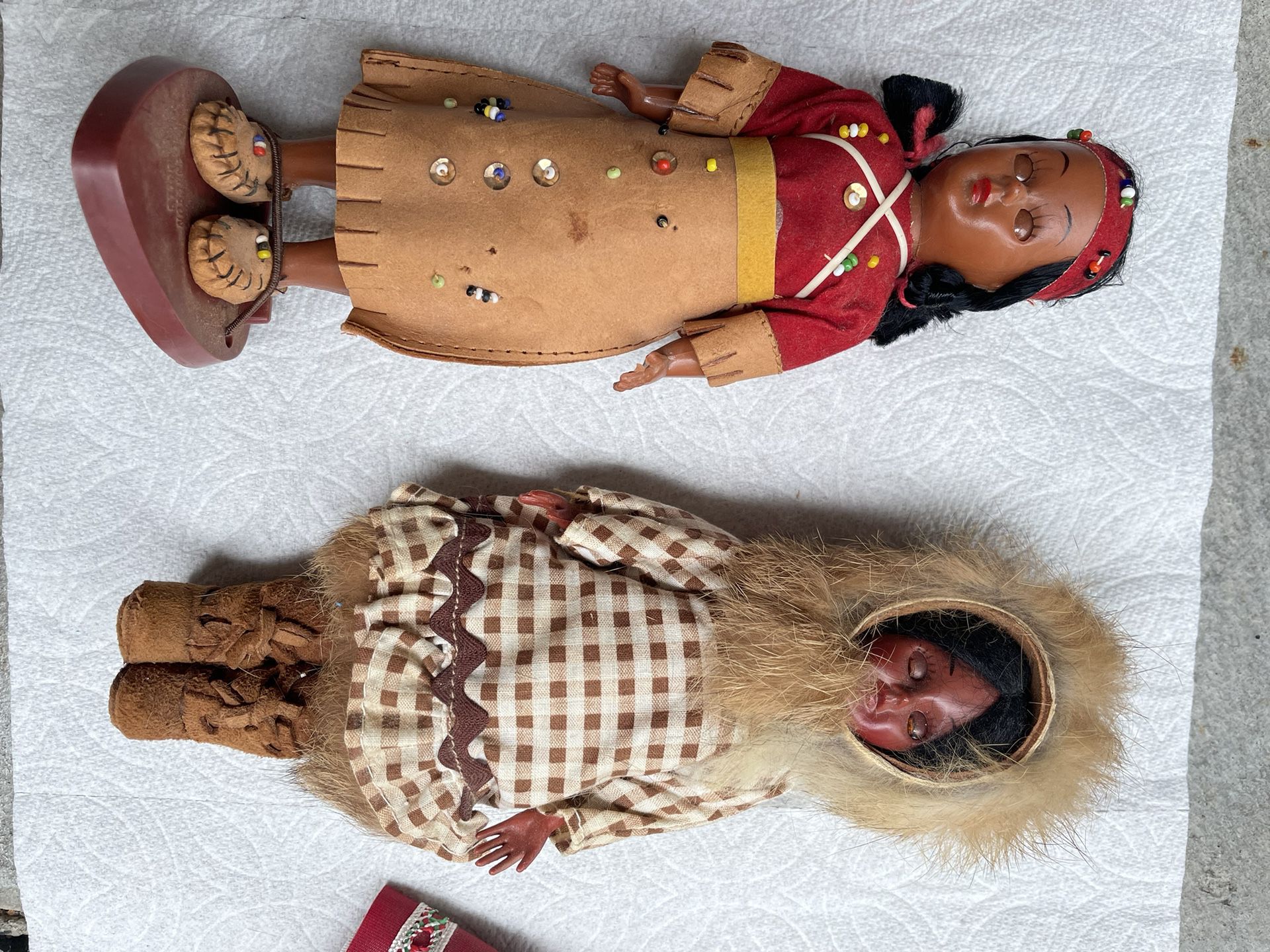 12 Collectible Dolls from Other Counties