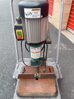 Grizzly Industrial 1/2 HP Benchtop Mortising Machine