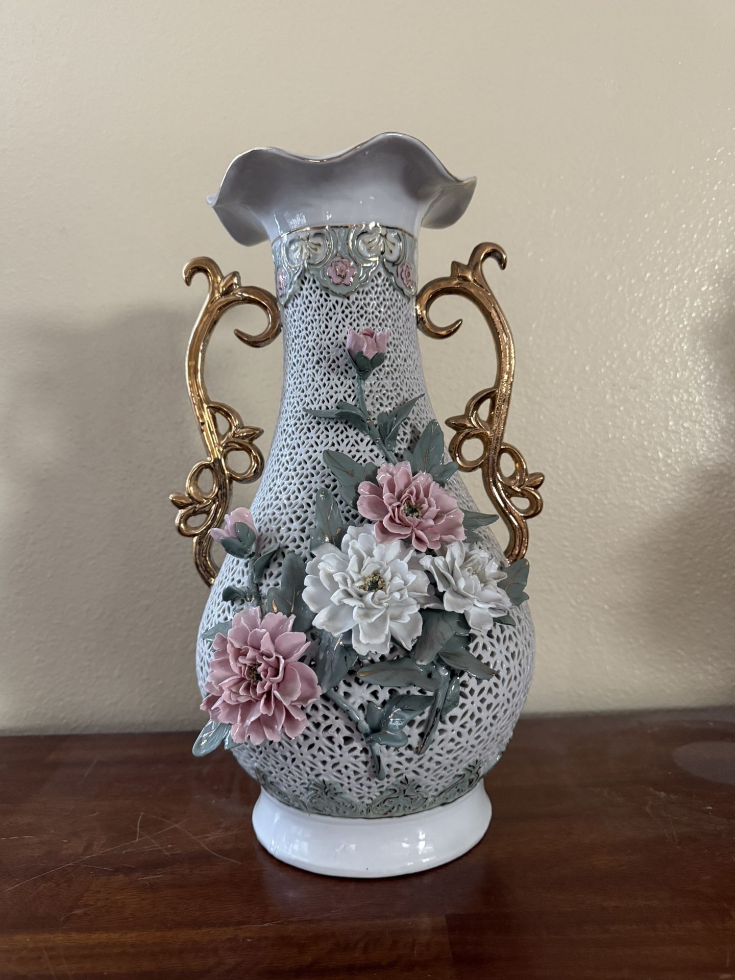 Vase Decorate