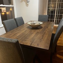 Dining table & chairs