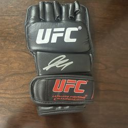 Signed George St Pierre UFC Glove