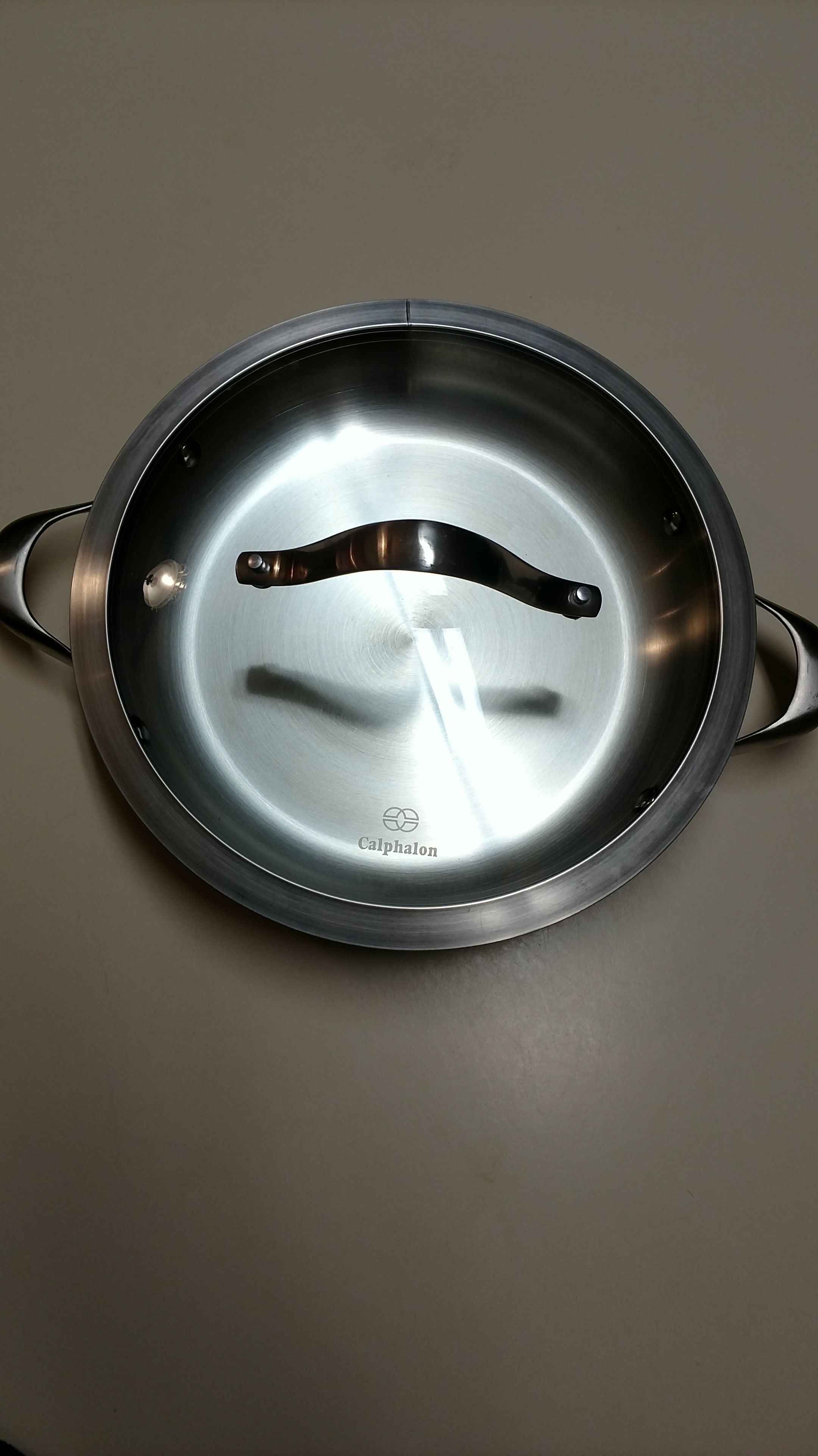 Calphalon 1380 10" pan - excellent shape