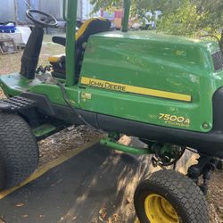 John Deere 7500a ECut Hybrid Motor and Controller