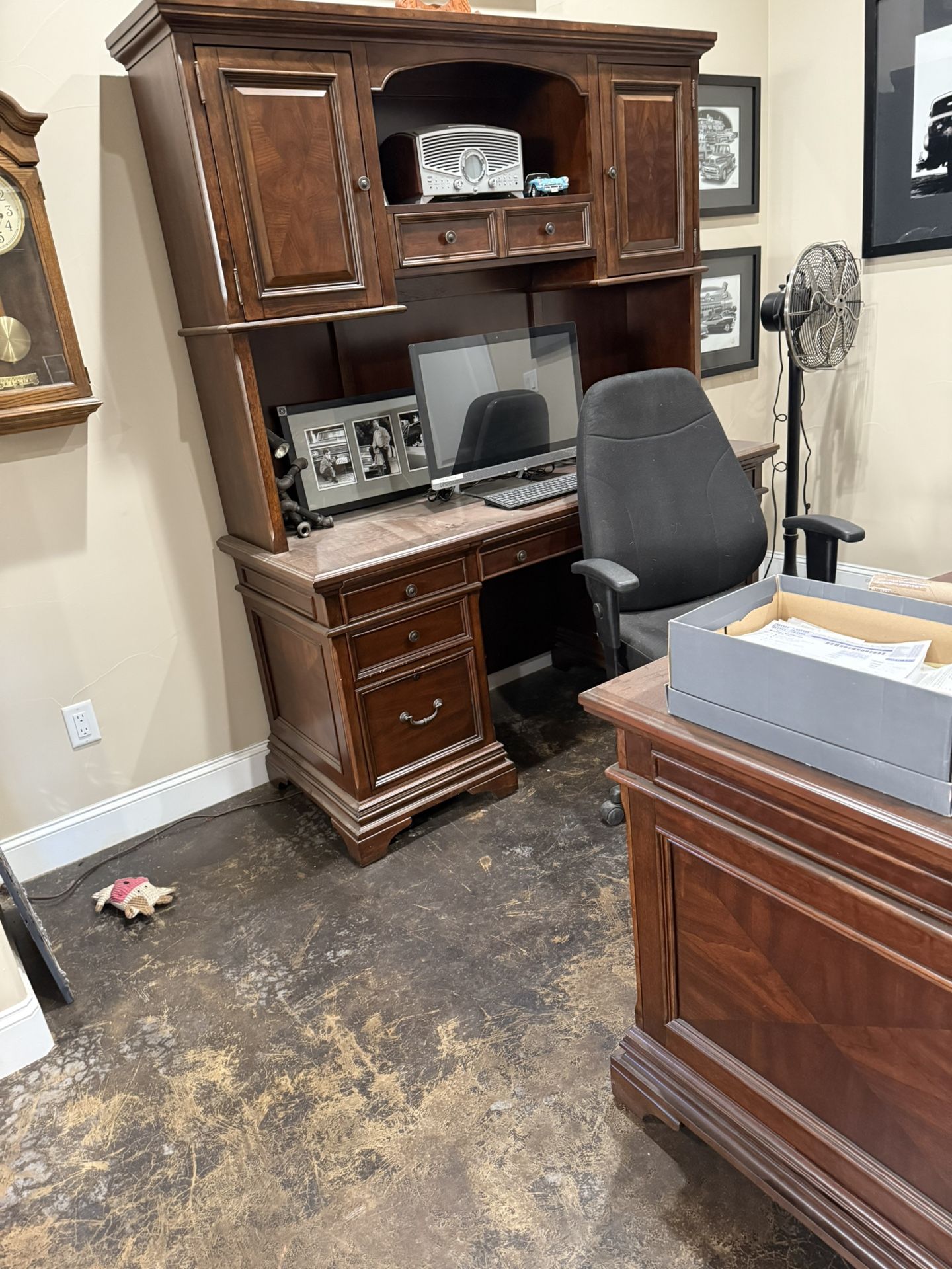 Office Furniture Set