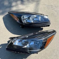 13-15 Ford Escape Headlights New