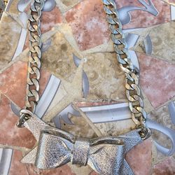 Heavy Thick Bow Statenen  Pendant Piece