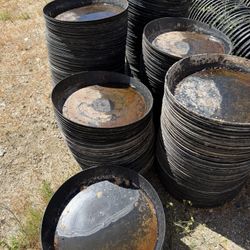 Saucers for 5 Gallon Pots. 1$ Each 