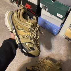 Balenciaga Track ‘Metallic Gold’