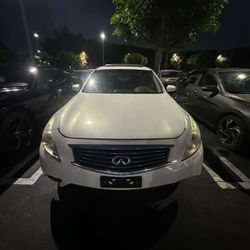 2011 Infiniti G37