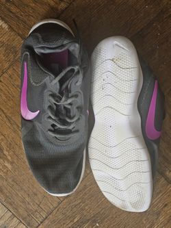 Nike Women's Gray and Pink Sneakers