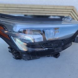 2023 - 2024 SUBARU OUTBACK RIGHT HEADLIGHT PASSENGER SIDE LED USED OEM ORIGINAL.  A4