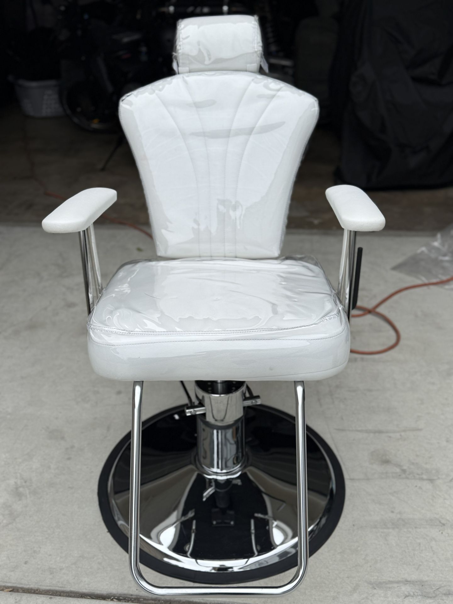 Bellagio Lash & Brow Chair – White – great Condition