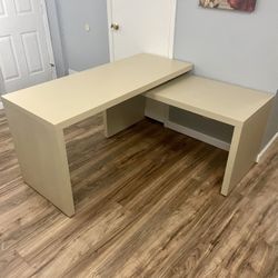 Extendable Work Desk