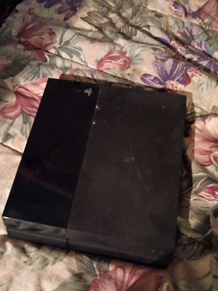 PS4 Does Not Work Parts Only, Or Maybe You Can Fix It